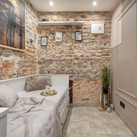 Mini By Town Hall, Self Chek-in 公寓