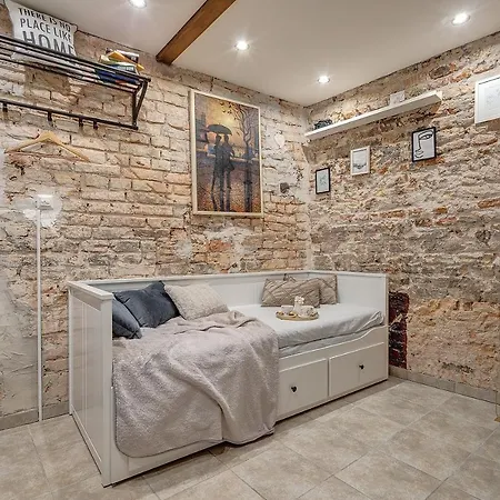 Апартаменты Mini By Town Hall, Self Chek-in *